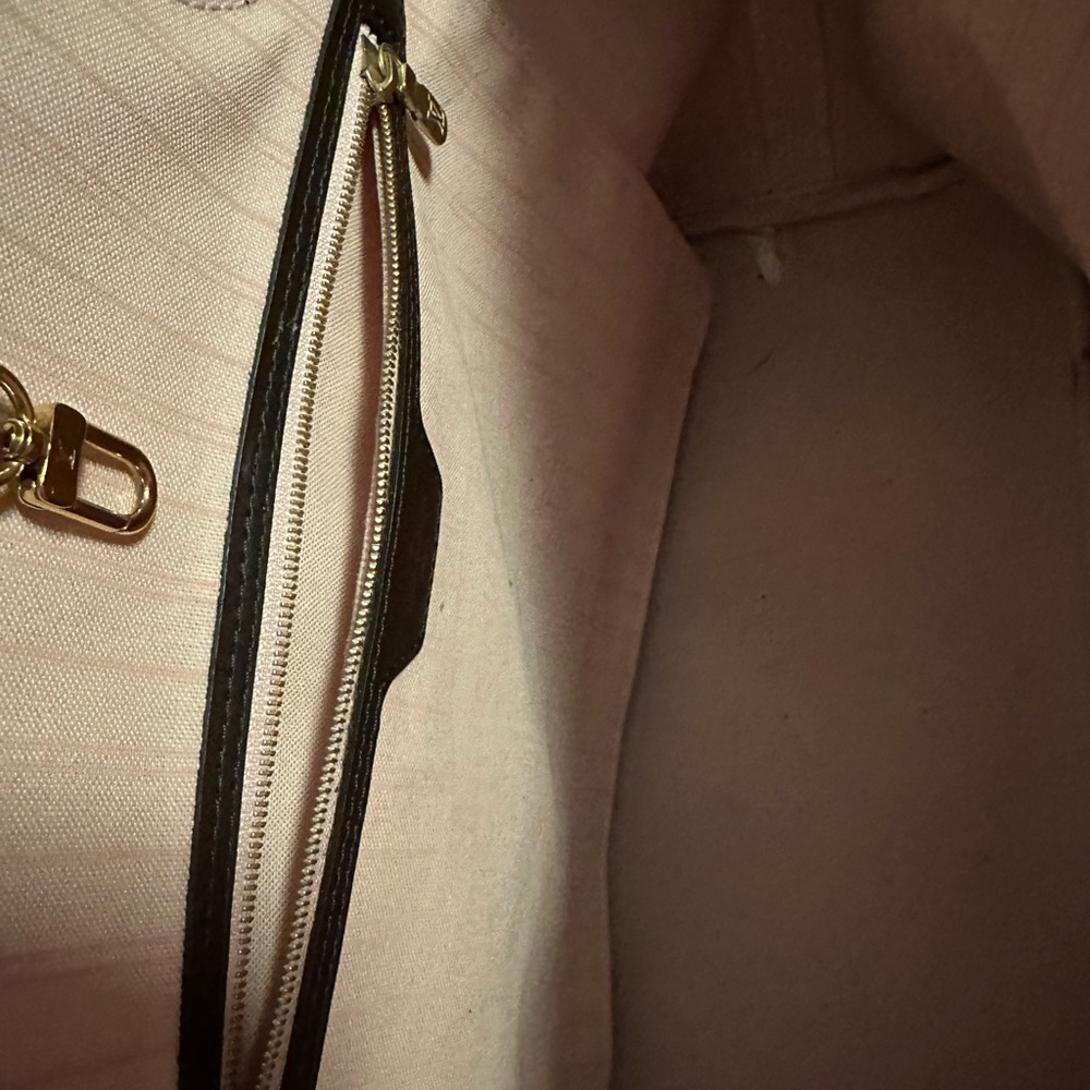 Louis Vuitton shoulder bag